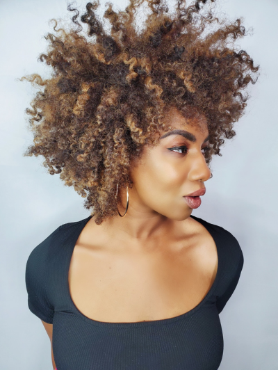 highlighting-curly-hair