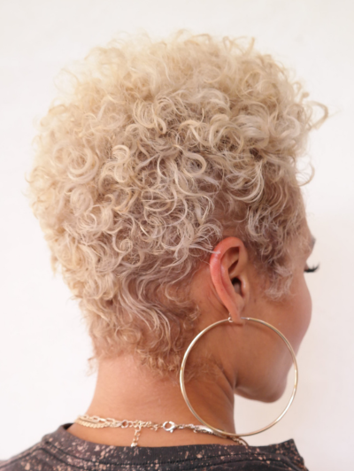 cutting-styling-a-curly-pixie